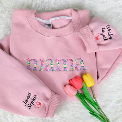 50% OFF🌸Personalized Floral Mama Sweatshirt